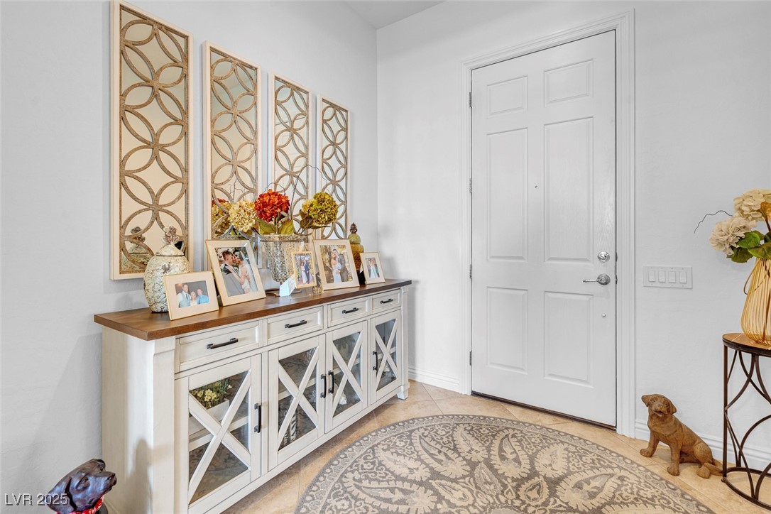 2685 Paris Amour Street