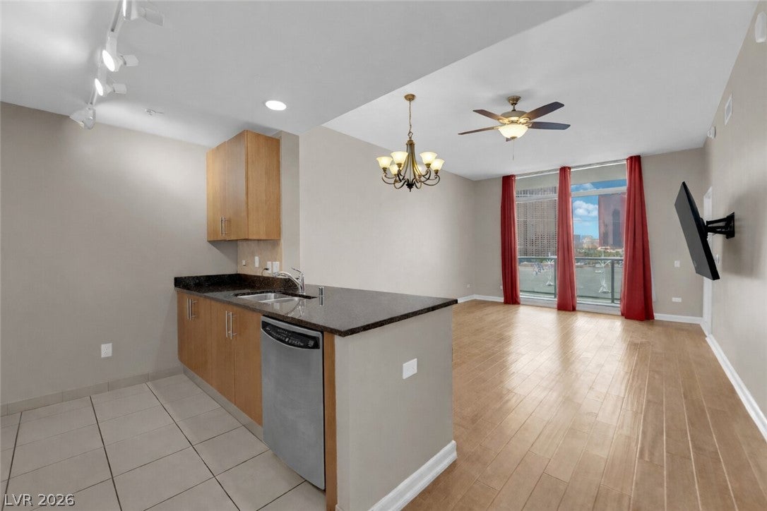 200 W Sahara Avenue 603
