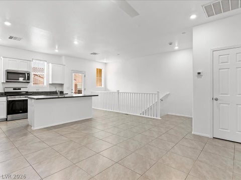 Townhouse For Sale - 671 Foam Flower Lane<br/> Henderson, NV 89015