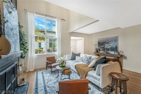 Townhouse For Sale - 2471 Old Forge Lane #105<br/> Las Vegas, NV 89121