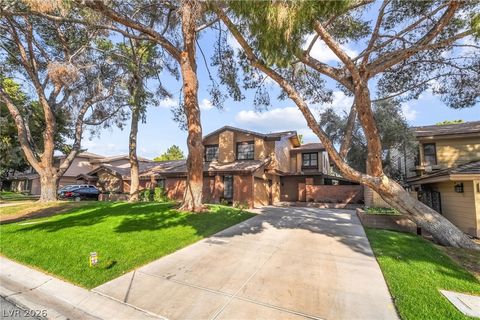 Photo of 968 Pinehurst Drive, Las Vegas, NV 89109 (MLS # 2763477)