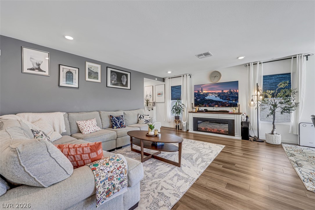 4089 Silver Torch Avenue