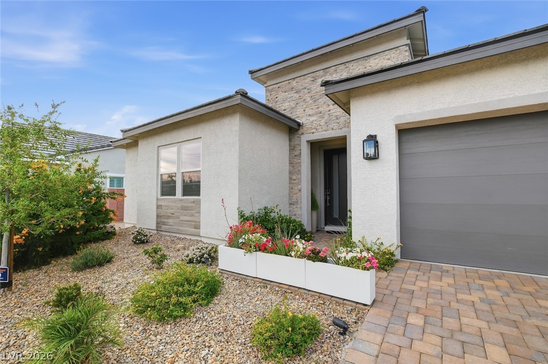 5702 Kings Bluff Avenue