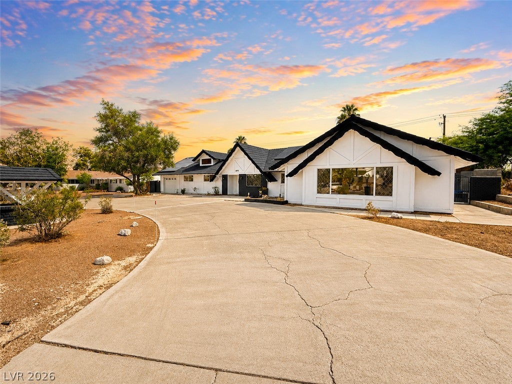 1935 Gabriel Drive