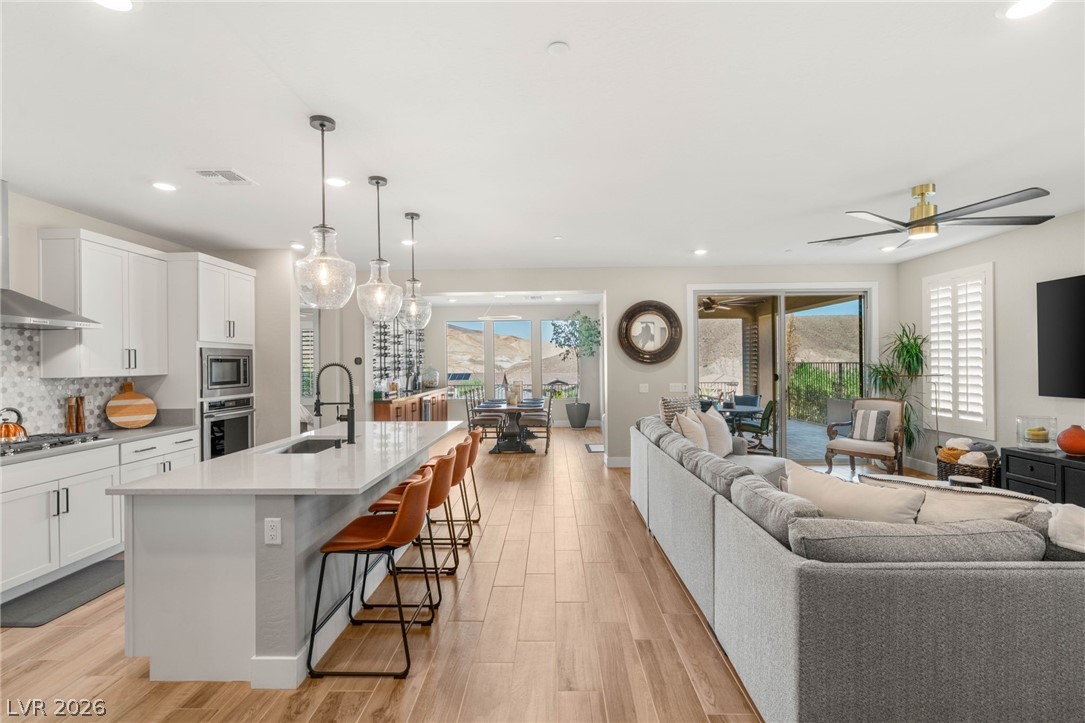 14 Autumn Palm Avenue