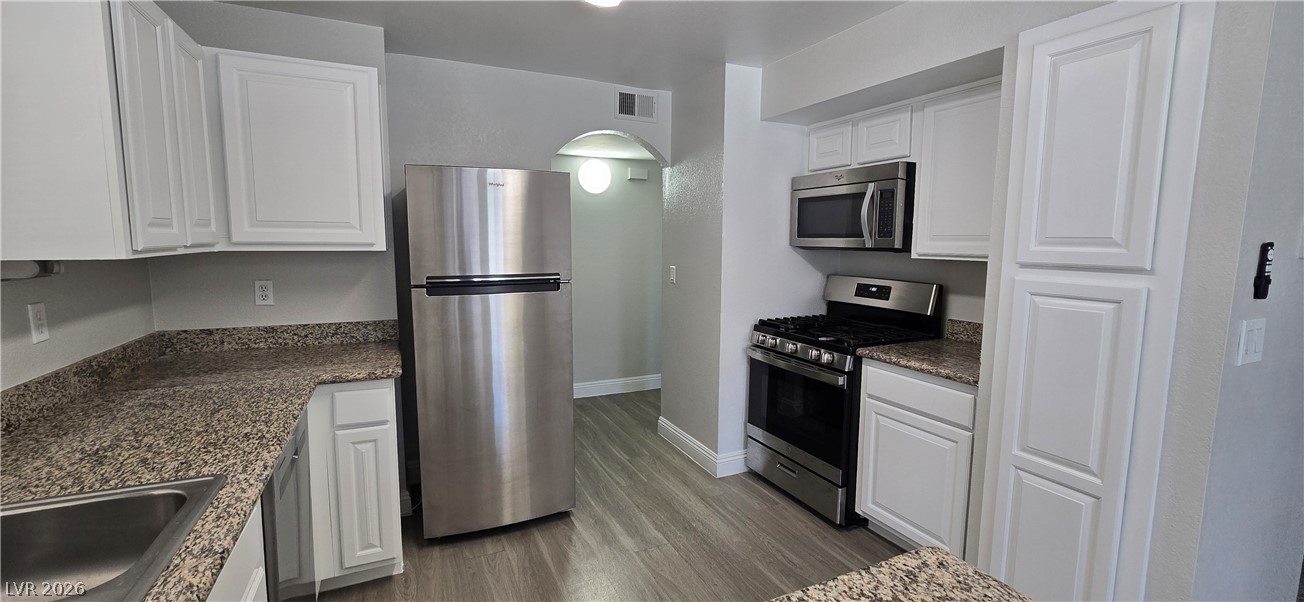 6500 W LAKE MEAD BL Boulevard 204