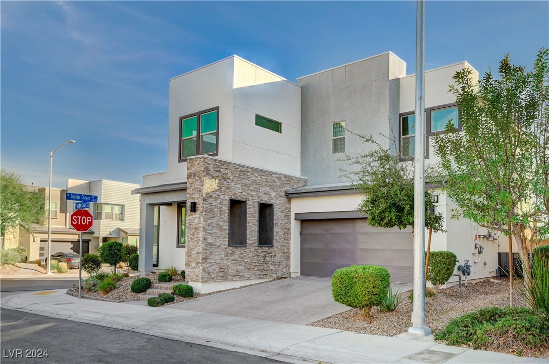 513 Founders Creek Avenue, North Las Vegas, Nevada image 2