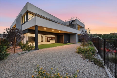 Tiny photo for 36 Rainbow Point Place, Henderson, NV 89011 (MLS # 2760483)