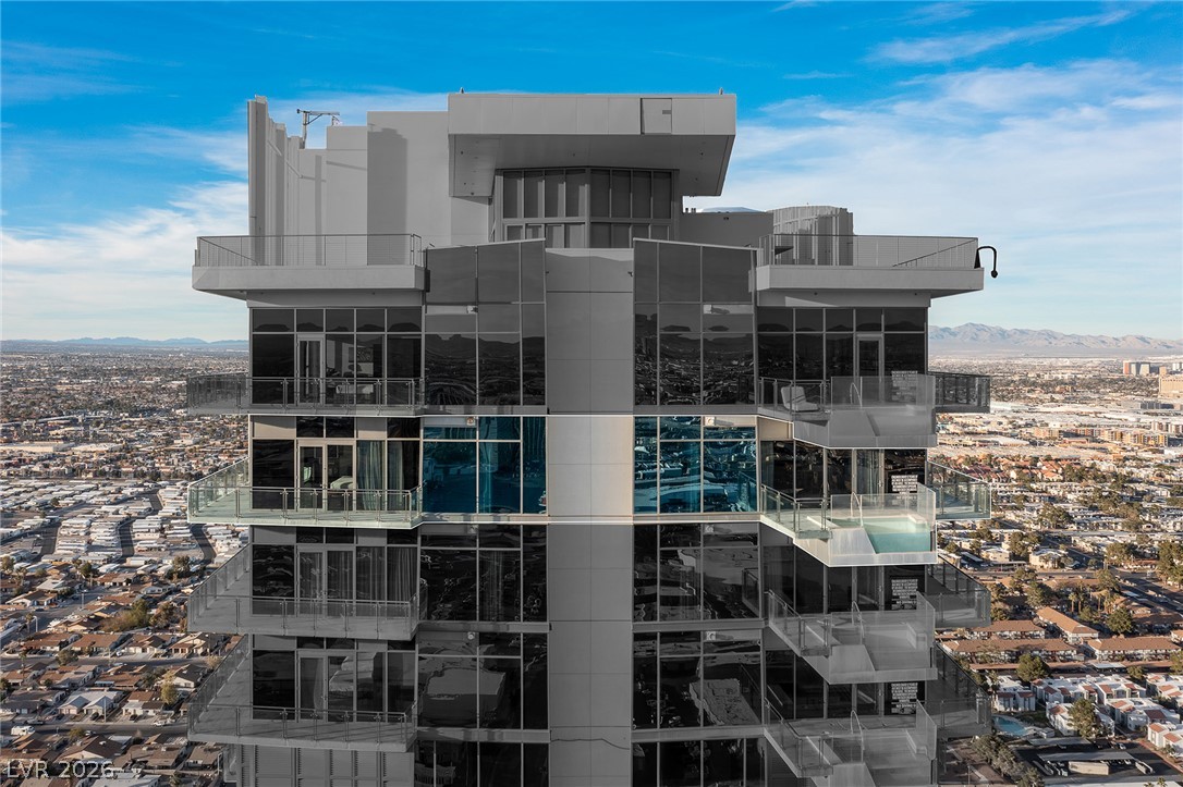 4381 W Flamingo Road 57308