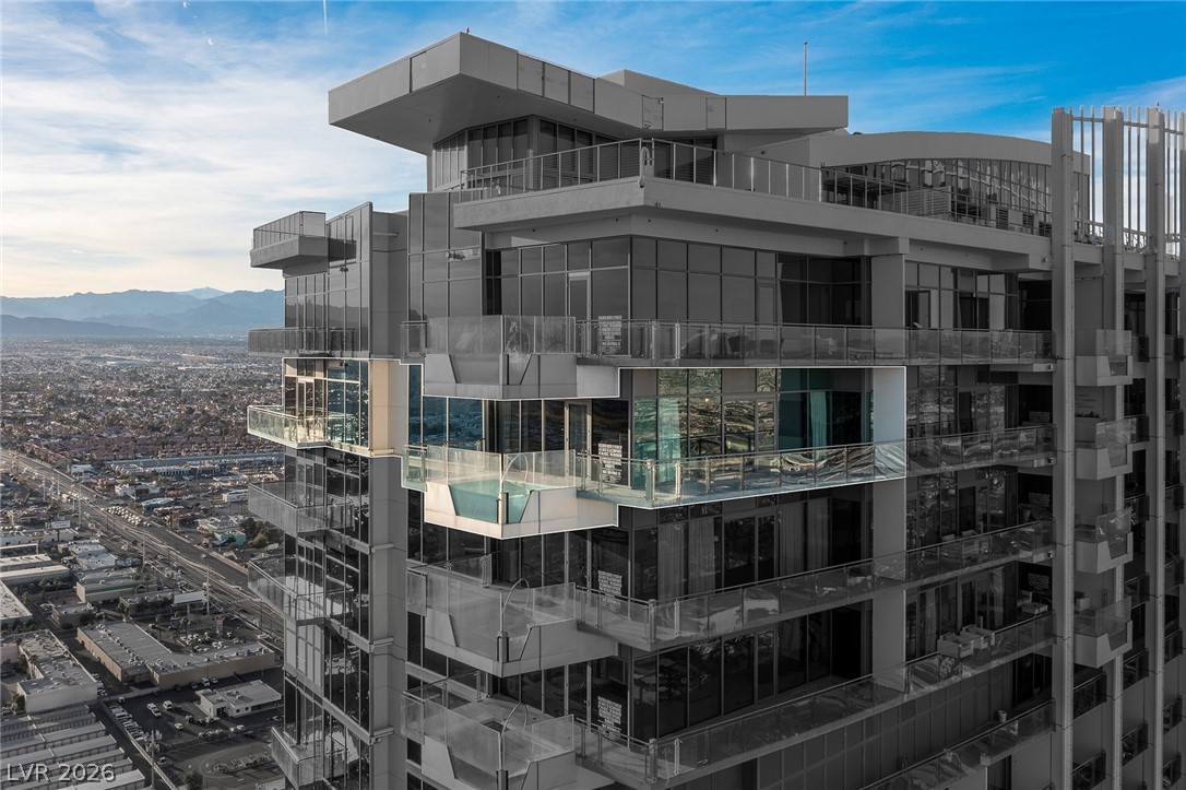 4381 W Flamingo Road 57308