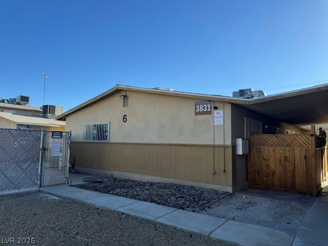 3831 Daisy Street 24