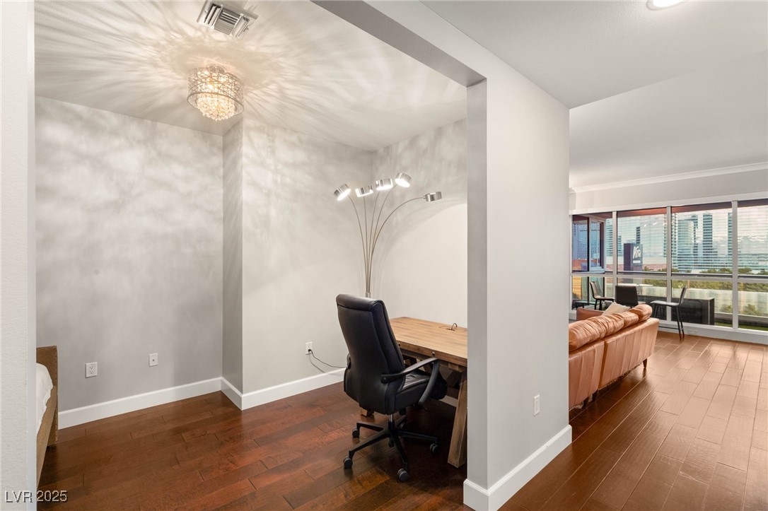 Las Vegas, Nevada 89103, United States, 2 Bedrooms Bedrooms, ,2 BathroomsBathrooms,Residential,Active,228531