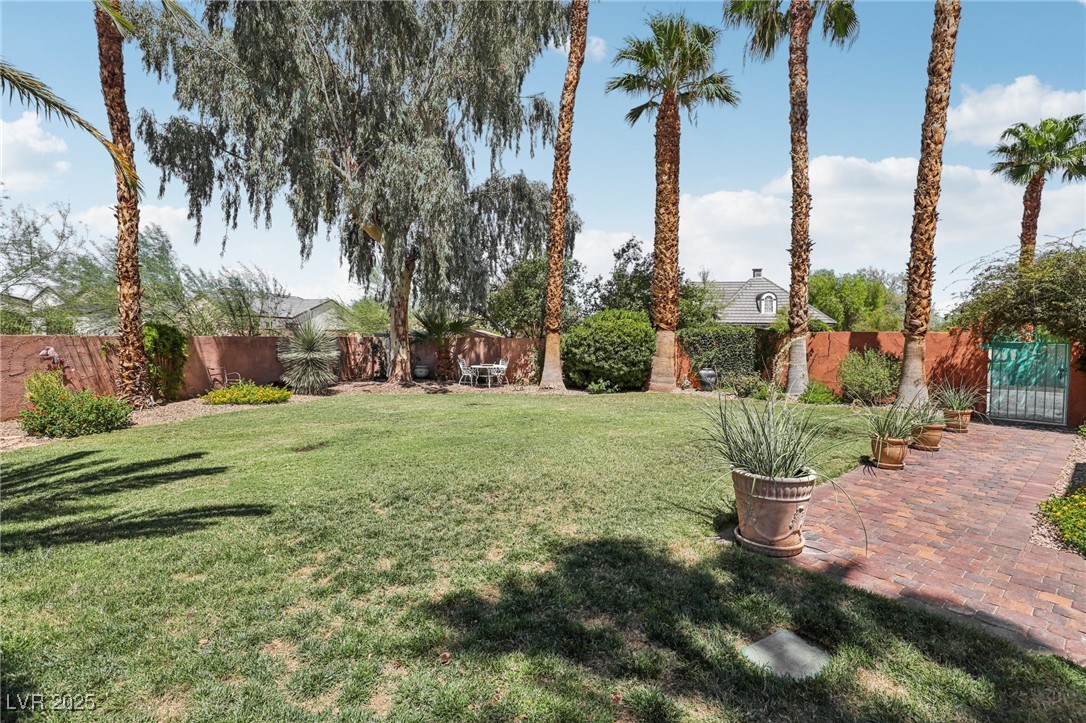 Las Vegas, Nevada 89118, United States, 3 Bedrooms Bedrooms, ,3 BathroomsBathrooms,Residential,Active,189815