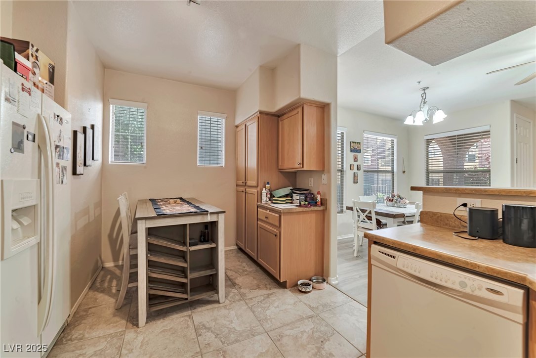 3975 N Hualapai Way 121