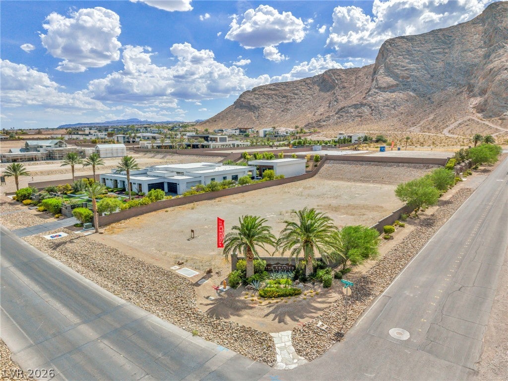 4281 N Grand Canyon Drive