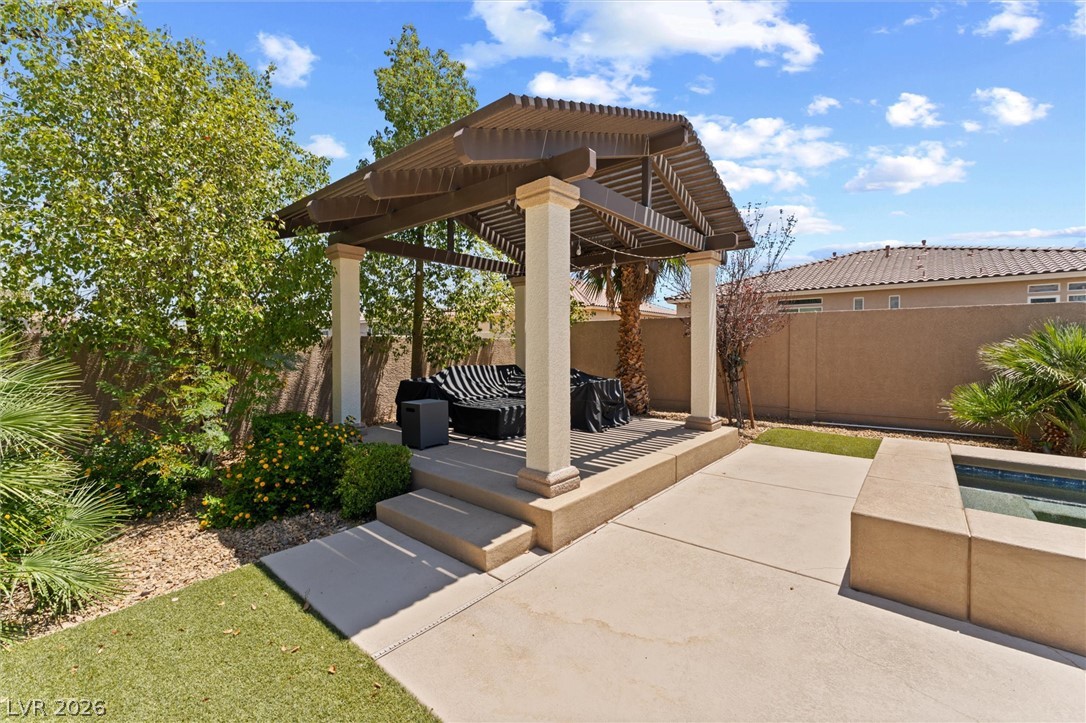 10986 Inverlochy Court