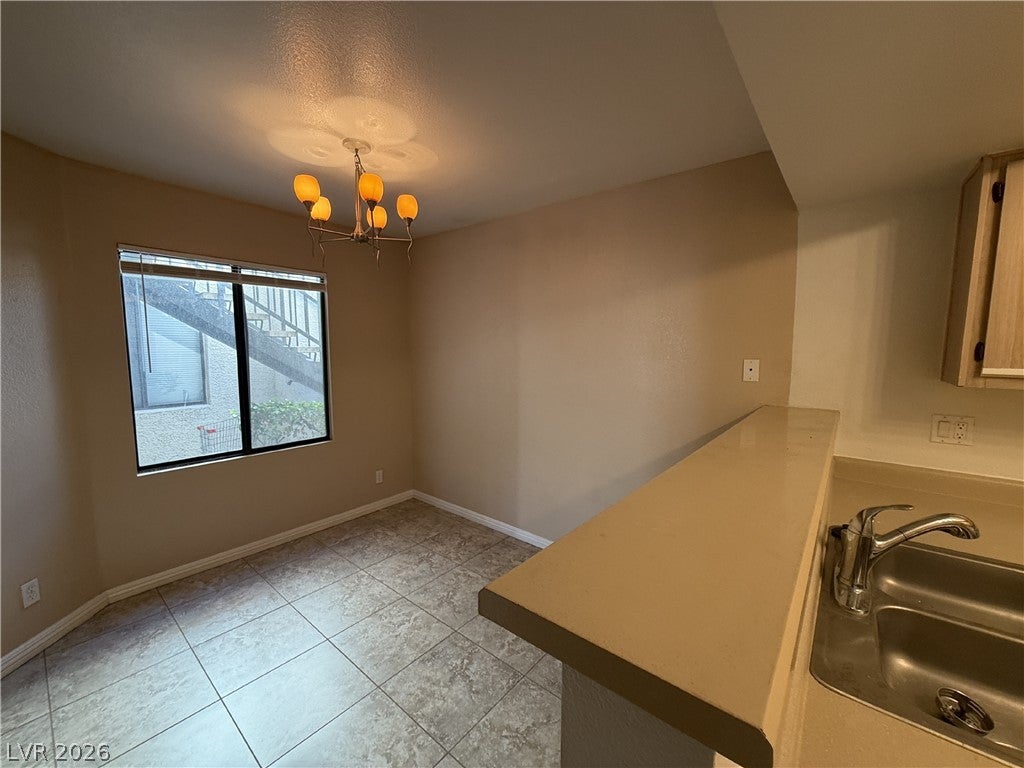8455 W Sahara Avenue 179