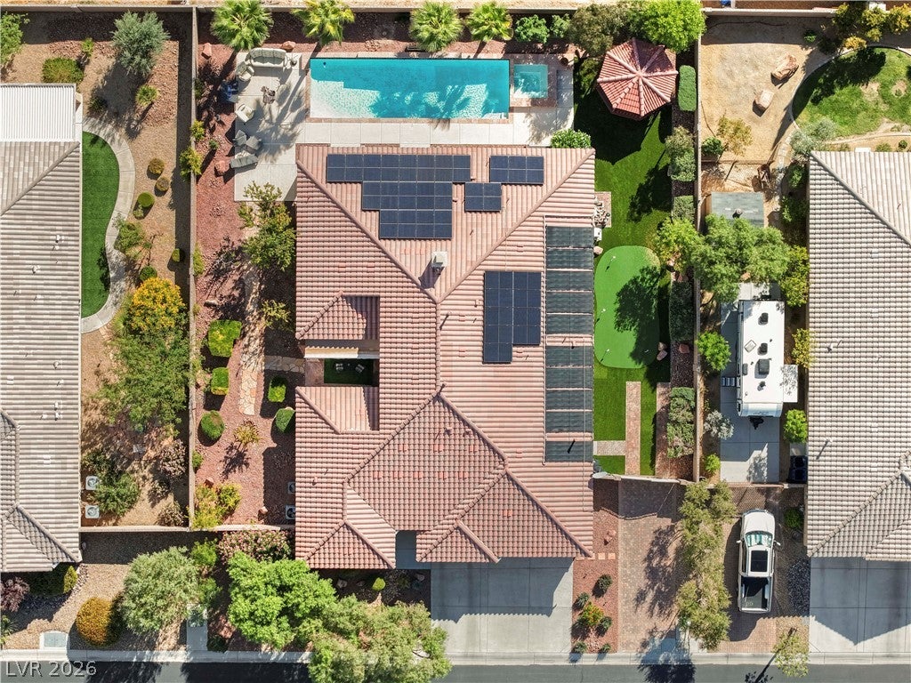 7627 Lumberjack Avenue