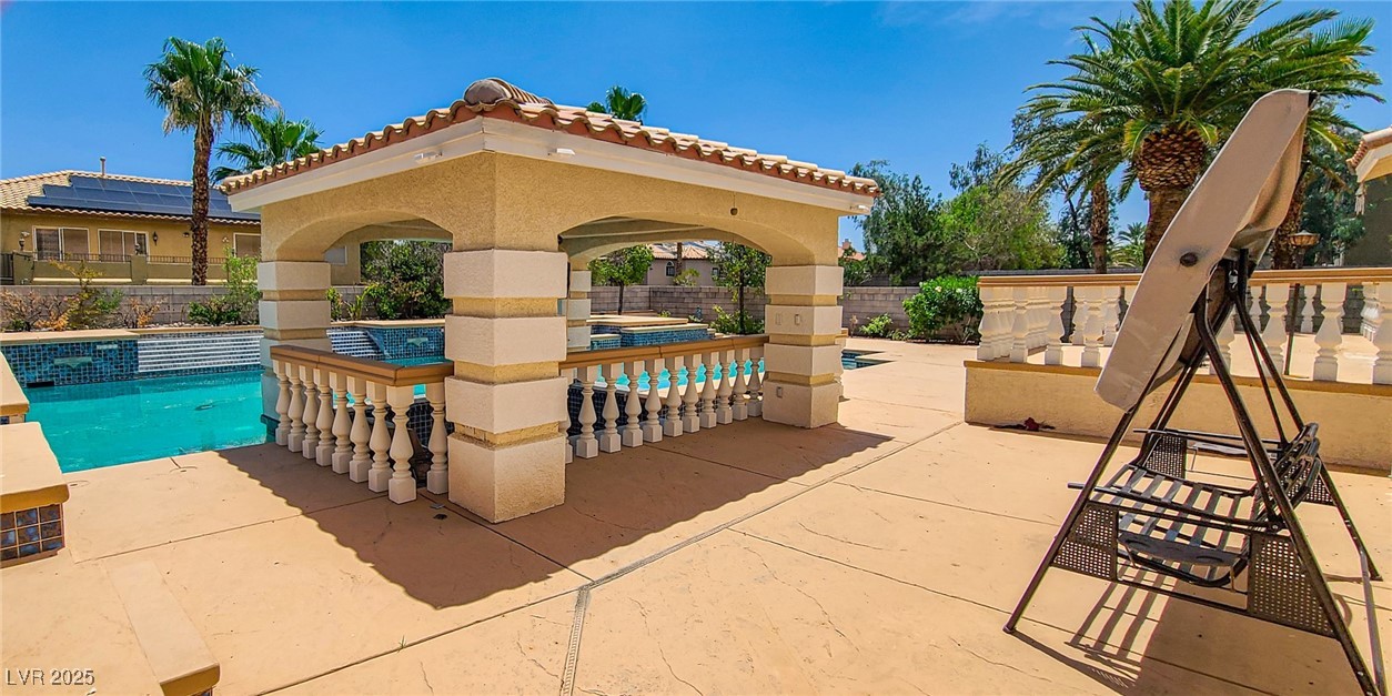 4100 Highland Castle Court