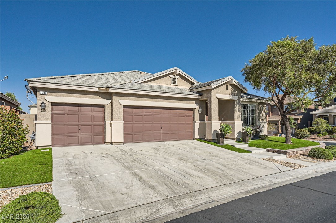 7030 Silver Ridge Peak Street