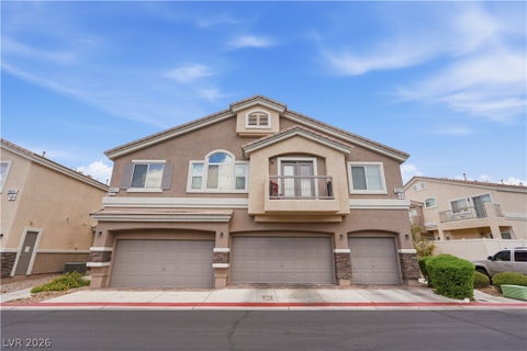 Townhouse For Sale - 4817 Straight Flush Drive #101<br/> Las Vegas, NV 89122