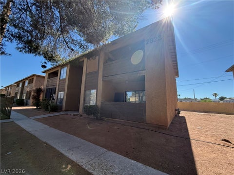 Photo of 2823 Wheelwright Drive, Las Vegas, NV 89121 (MLS # 2798274)
