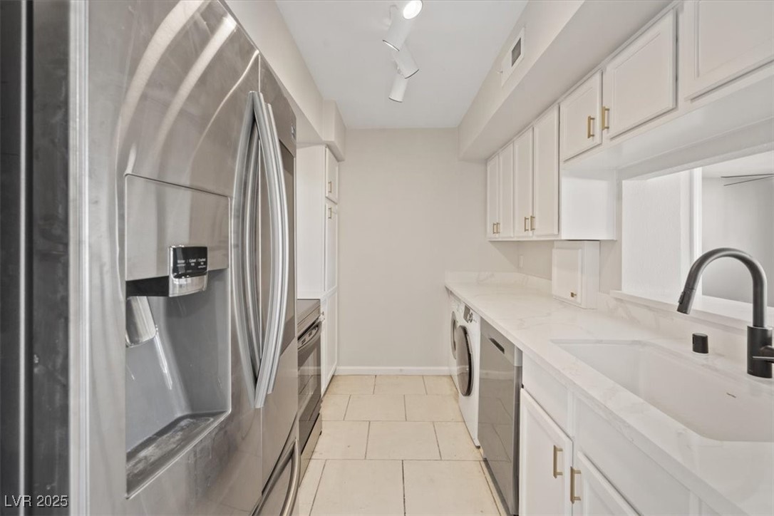 669 Oakmont Avenue 3708