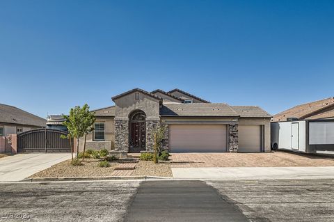 Photo of 130 W Fairway Road, Henderson, NV 89015 (MLS # 2732386)