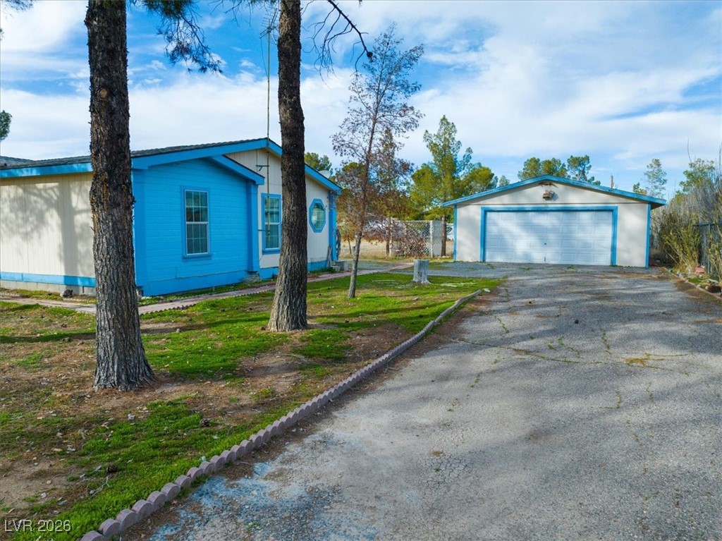 3230 E Kellogg Road