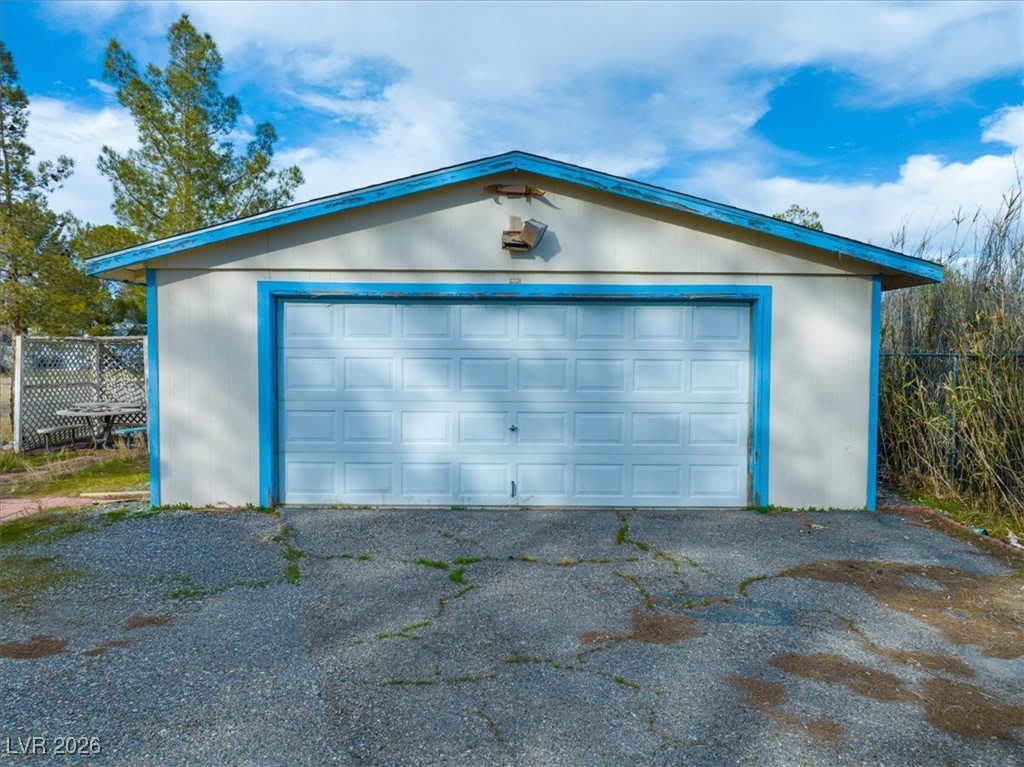 3230 E Kellogg Road