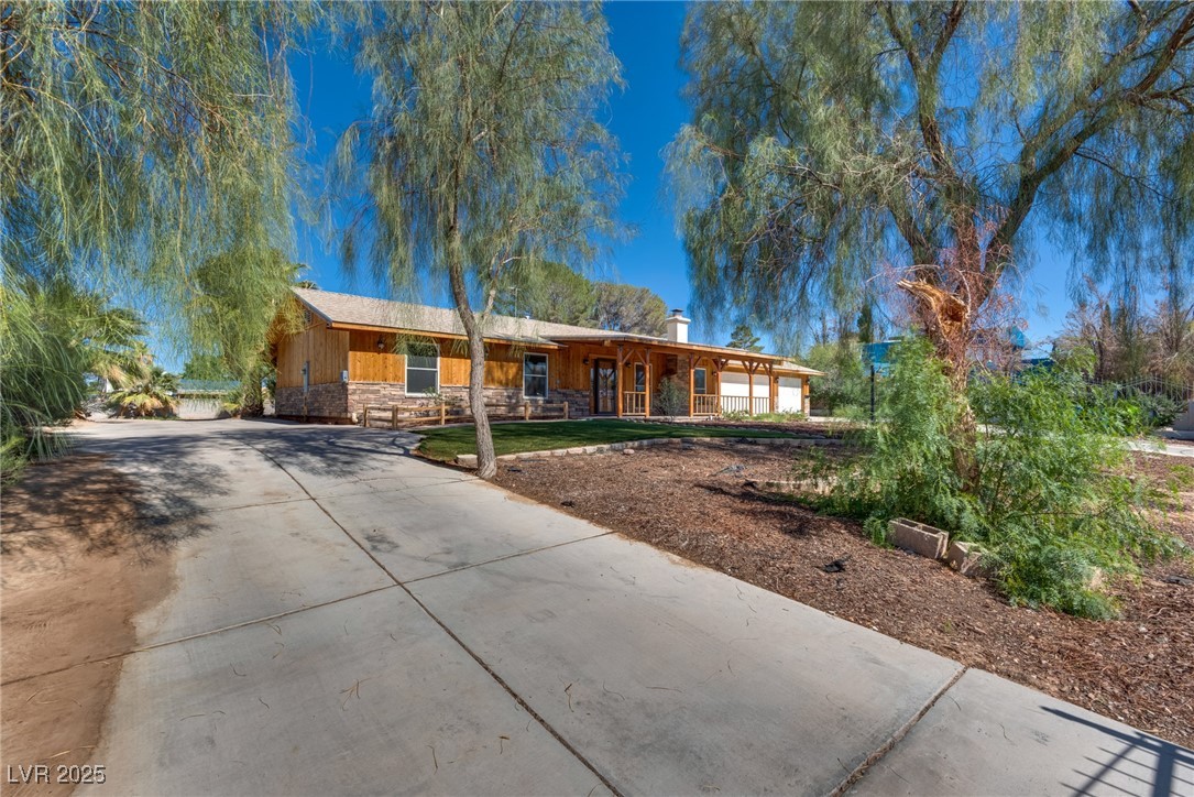 7950 Red Barn Drive