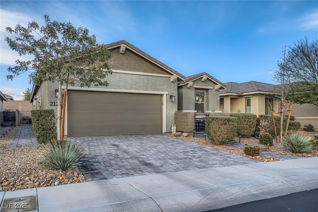 2122 Thelen Avenue