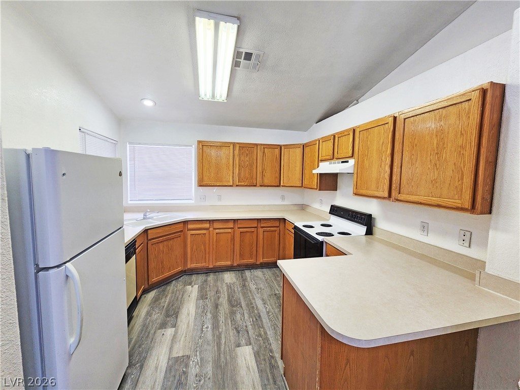 2321 E Calvada Boulevard 6