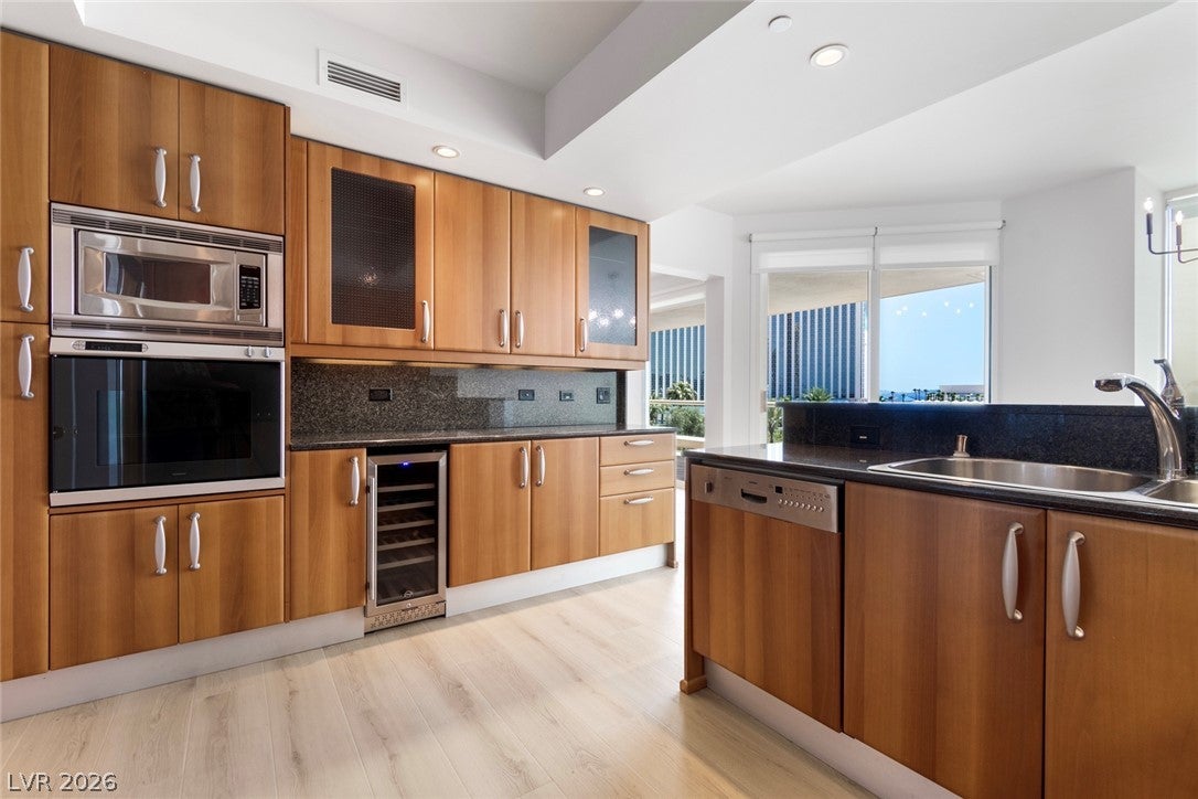 2857 Paradise Road 403