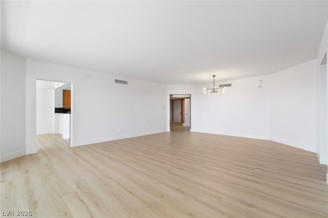2857 Paradise Road 403