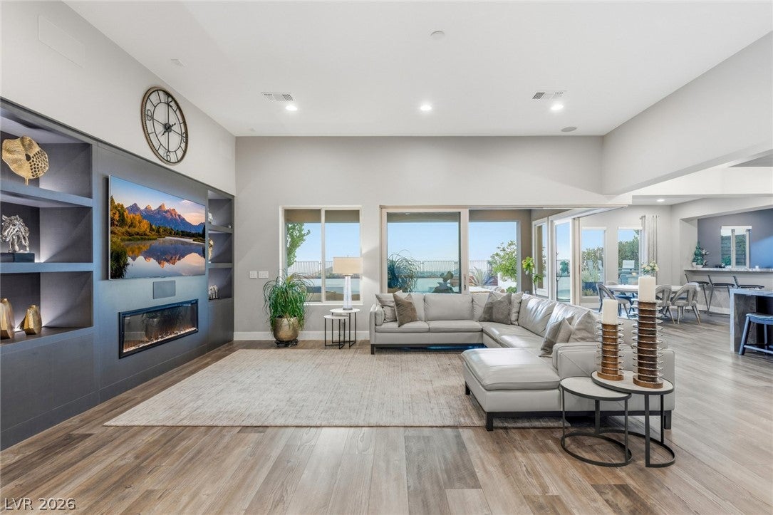 3084 The Peaks Lane