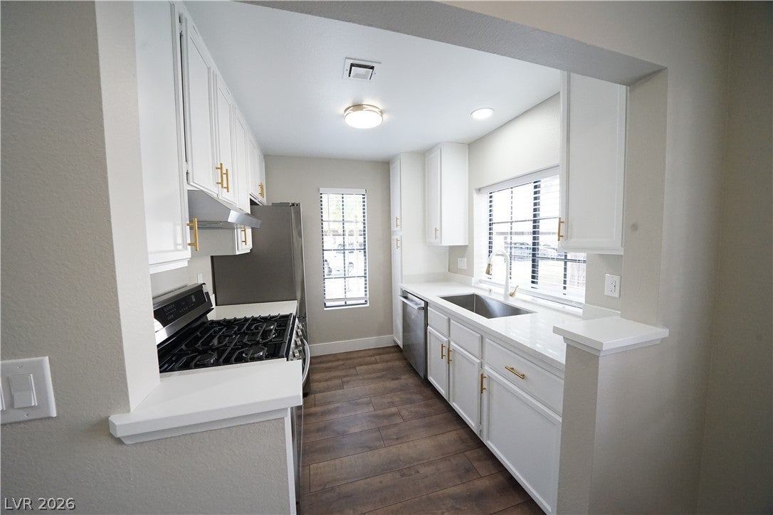 4729 Nara Vista Way 102