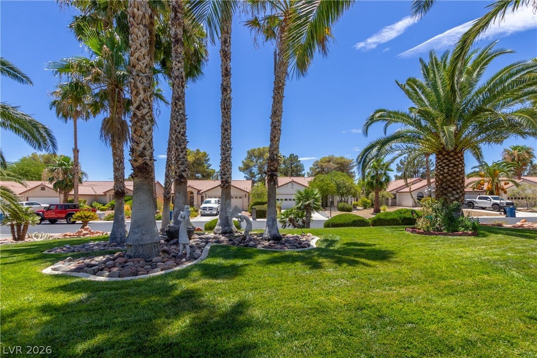 5521 Cranwood Court