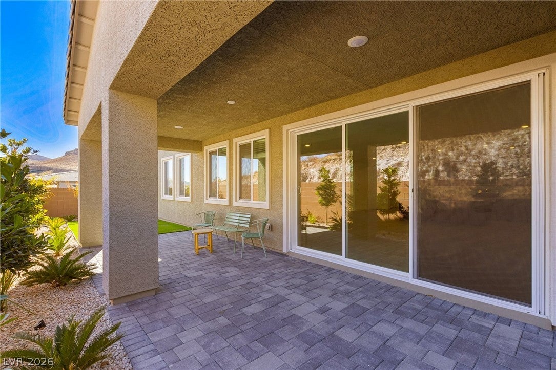 9986 Joshua Foothills Street