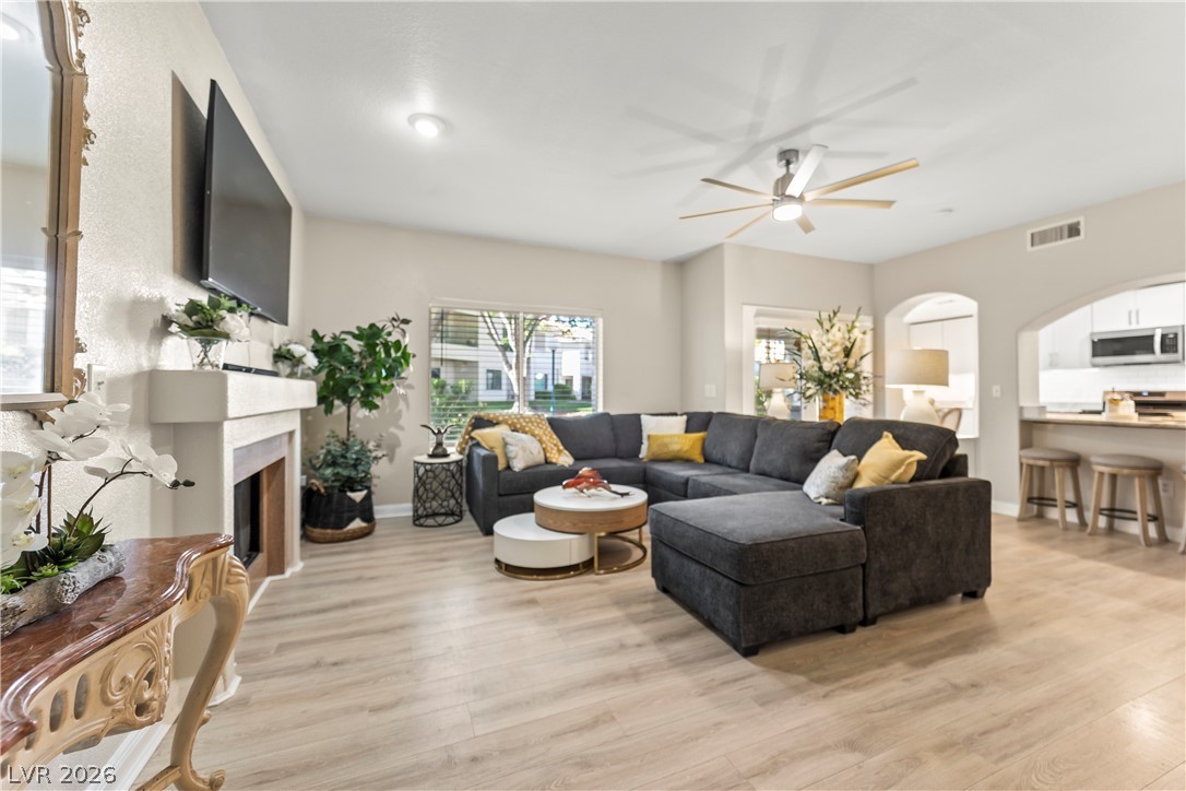 7640 Rolling View Drive 101