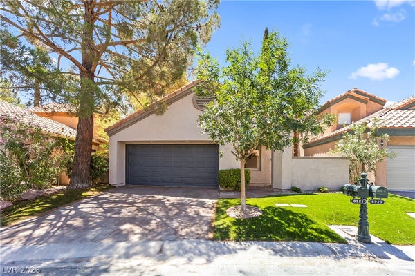 8921 DIAMOND FALLS DR, LAS VEGAS, NV 89117 - Image 5ebe63f9f70ccf8a5a71c5a2cddf6af5/1011660400