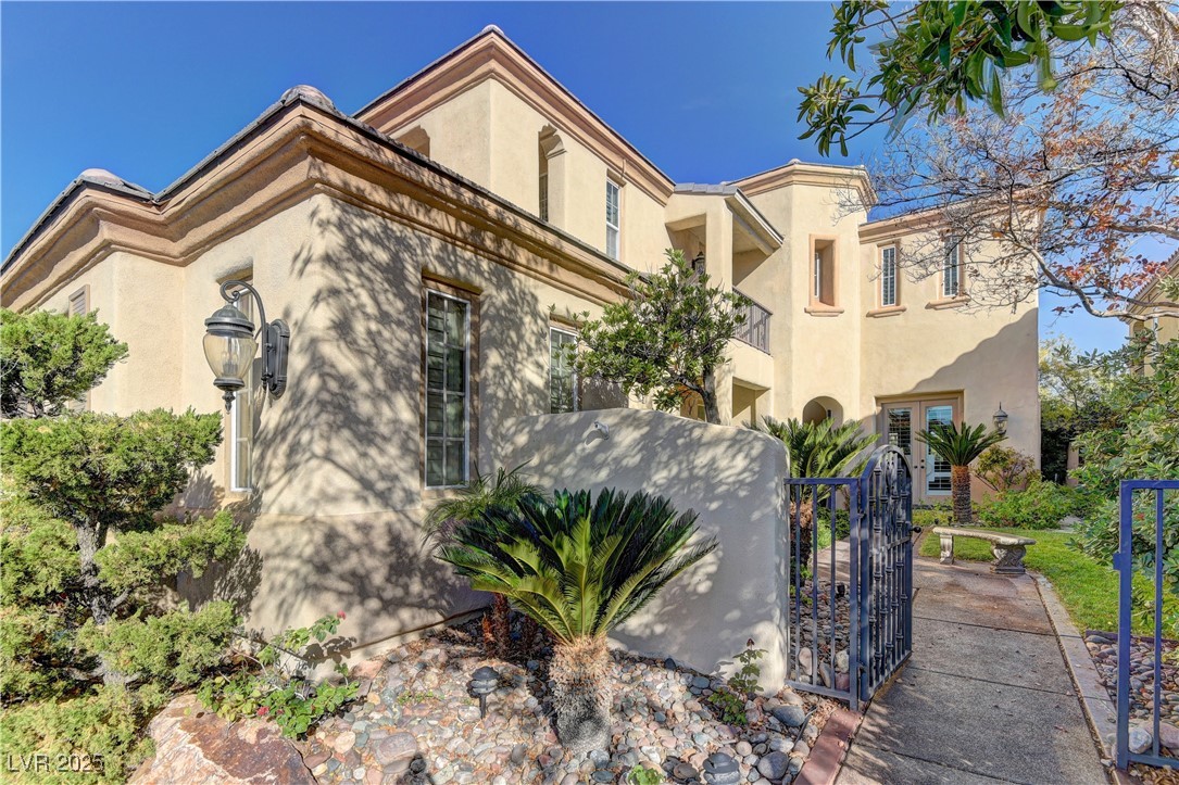 Properties 3 11310 Winter Cottage Place