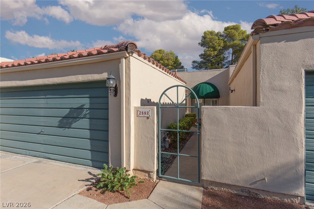 2882 Bridgepointe Drive