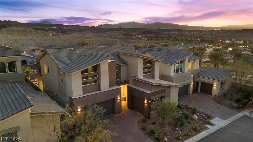 13 Scenic Terrain Avenue