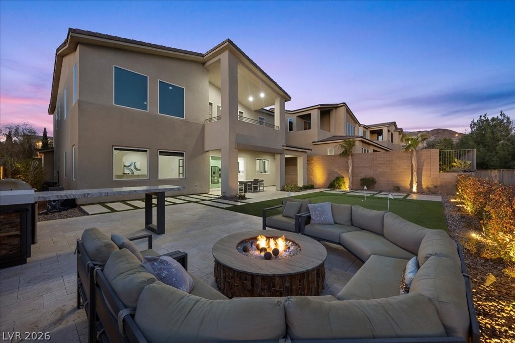 13 Scenic Terrain Avenue