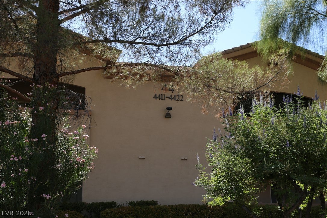 2050 W Warm Springs Road 4421