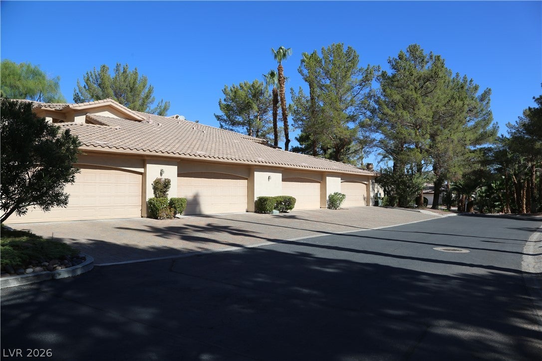 2050 W Warm Springs Road 4421