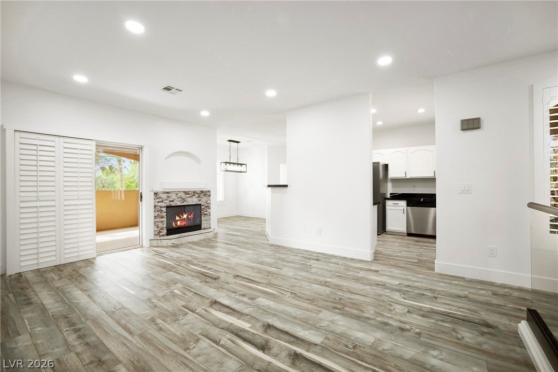 2050 W Warm Springs Road 4421