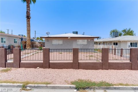 Photo of 1809 Linden Avenue, Las Vegas, NV 89101 (MLS # 2753578)