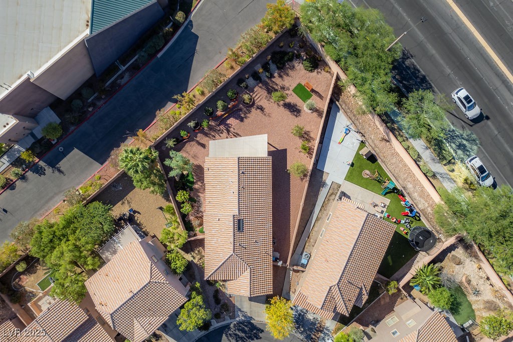 10833 Armitage Avenue